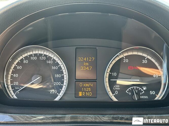 mercedes Viano 2012