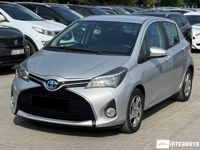 Toyota Yaris 2014 doar la InterAuto