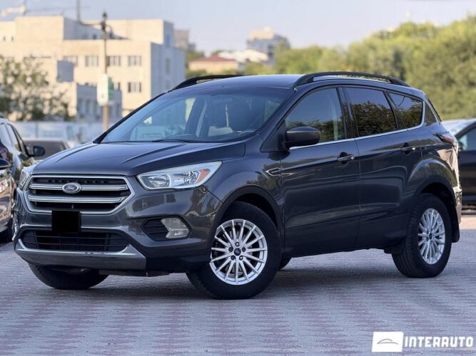 Ford Escape 2017 doar la InterAuto