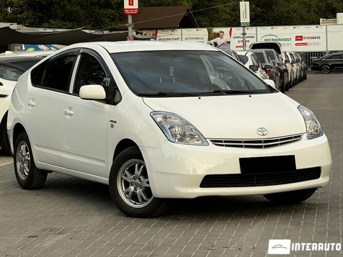Toyota Prius 2008 doar la InterAuto
