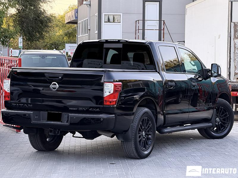 nissan Titan 2018