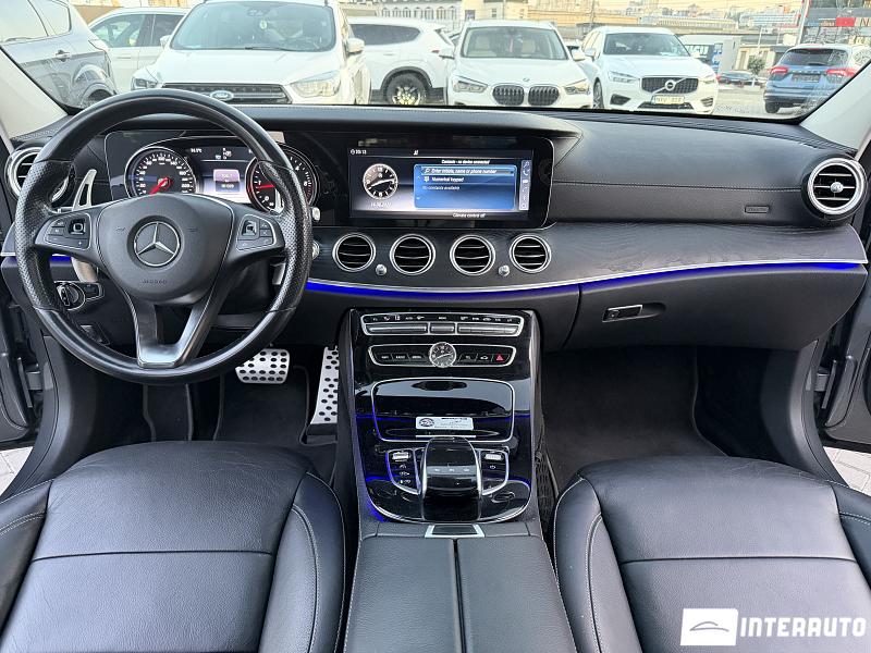 Mercedes E 220
