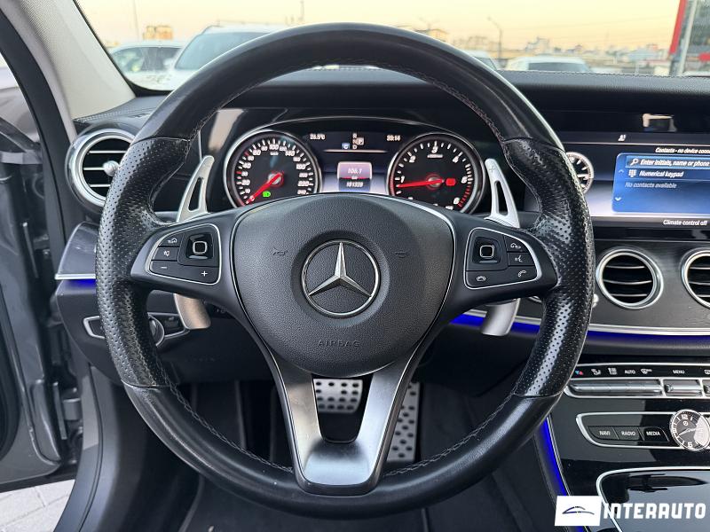 Mercedes E 220