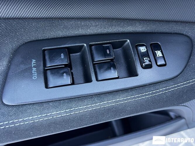 toyota Auris 2012