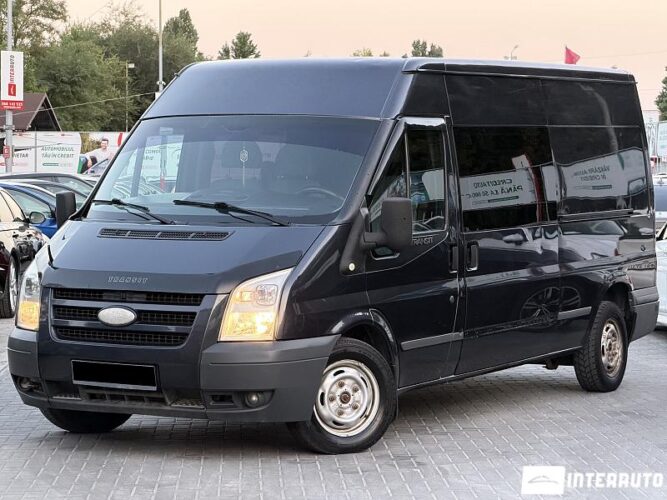 Ford Transit 2010 doar la InterAuto