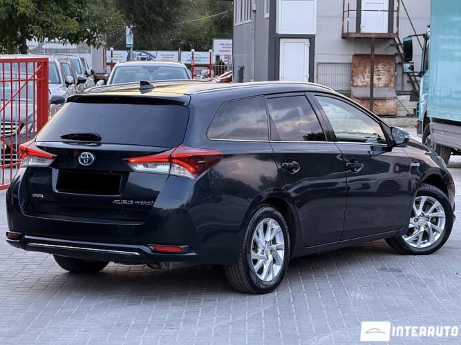 Toyota Auris 32 toyota Auris 2016
