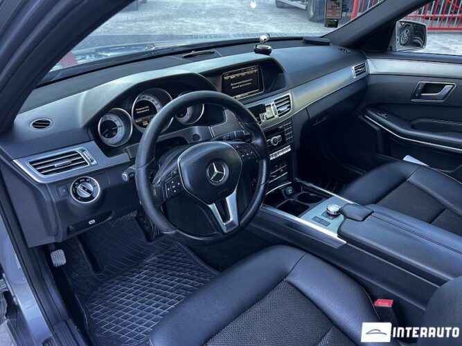 Mercedes E 300h 33 mercedes E 300h 2015