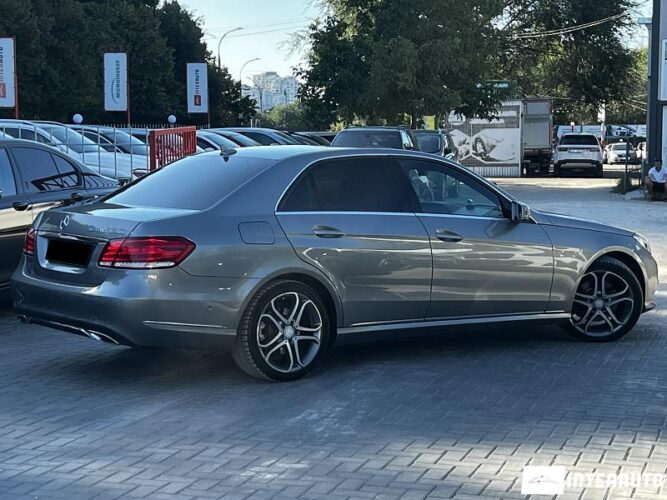 Mercedes E 300h 30 mercedes E 300h 2015