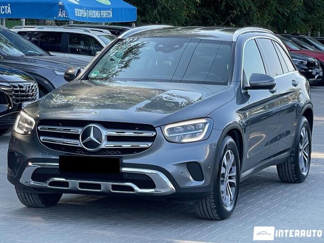 Mercedes GLC 220d 2020 doar la InterAuto