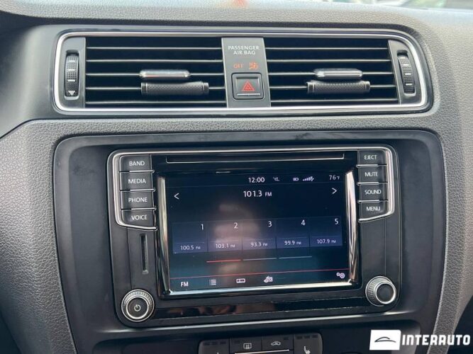 Volkswagen Jetta 37 volkswagen Jetta 2015