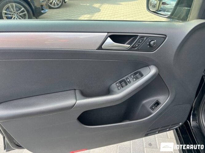 Volkswagen Jetta 32 volkswagen Jetta 2015
