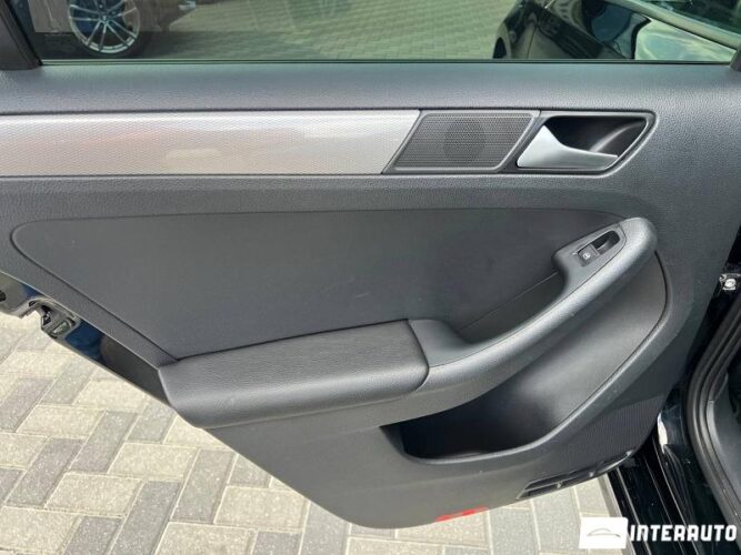Volkswagen Jetta 41 volkswagen Jetta 2015