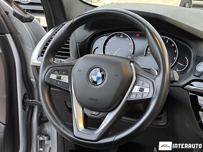 BMW X3 2.0i 42 bmw X3 2.0i 2020