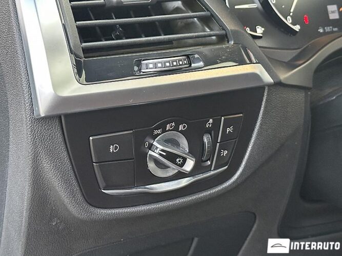 BMW X3 2.0i 55 bmw X3 2.0i 2020