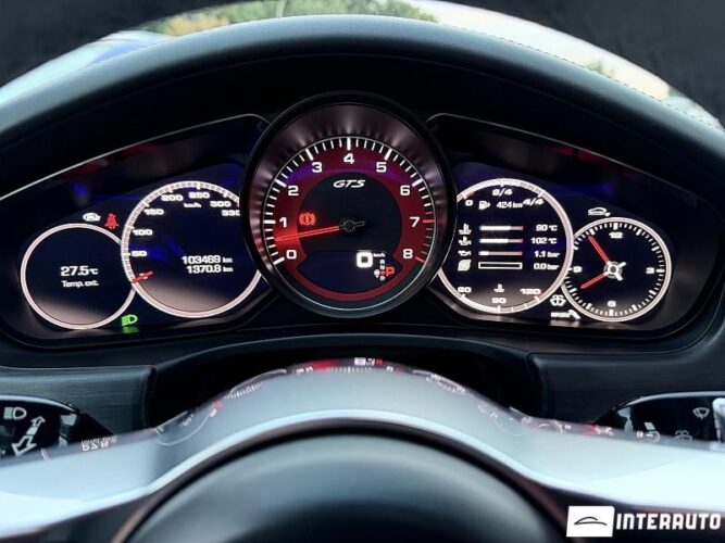 Porsche Panamera GTS 45 porsche Panamera GTS 2019