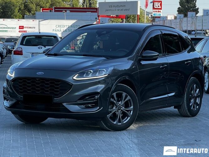 Ford Kuga 2021 doar la InterAuto