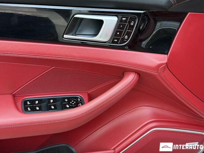 porsche Panamera 2020
