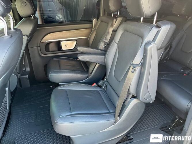 Mercedes V 300 53 mercedes V 300 2024