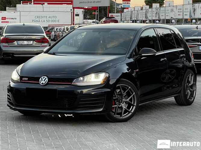 Volkswagen Golf GTI 2017 doar la InterAuto
