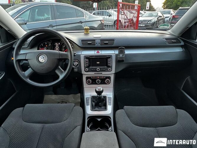 Volkswagen Passat 38 volkswagen Passat 2010