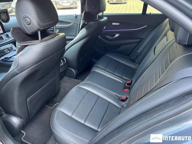 Mercedes E 220 68 mercedes E 220 2017