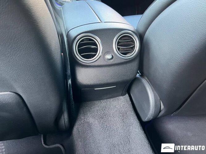 Mercedes E 220 67 mercedes E 220 2017