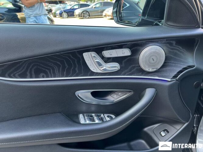 Mercedes E 220 47 mercedes E 220 2017