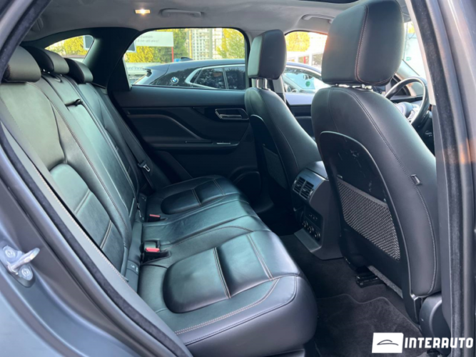 jaguar F-Pace 2019