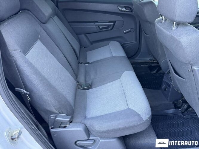Opel Zafira 40 opel Zafira 2006