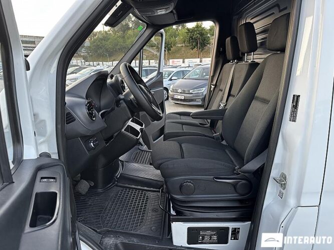 Mercedes Sprinter 33 mercedes Sprinter 2021