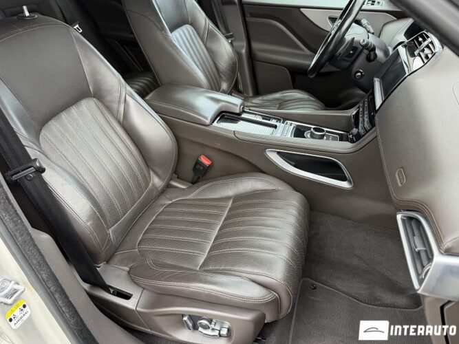 Jaguar F-Pace 55 jaguar F-Pace 2016