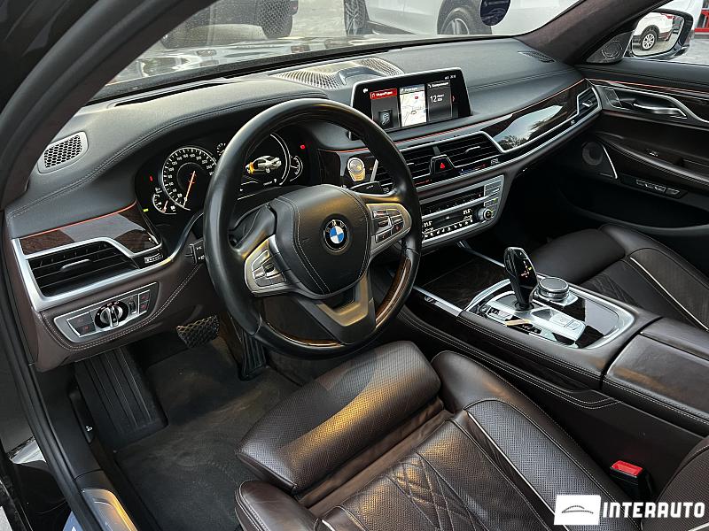 BMW 740