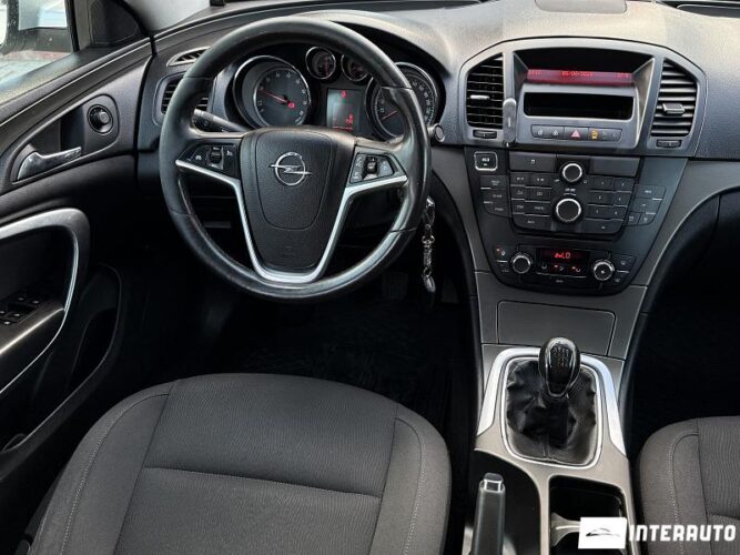 opel Insignia 2012