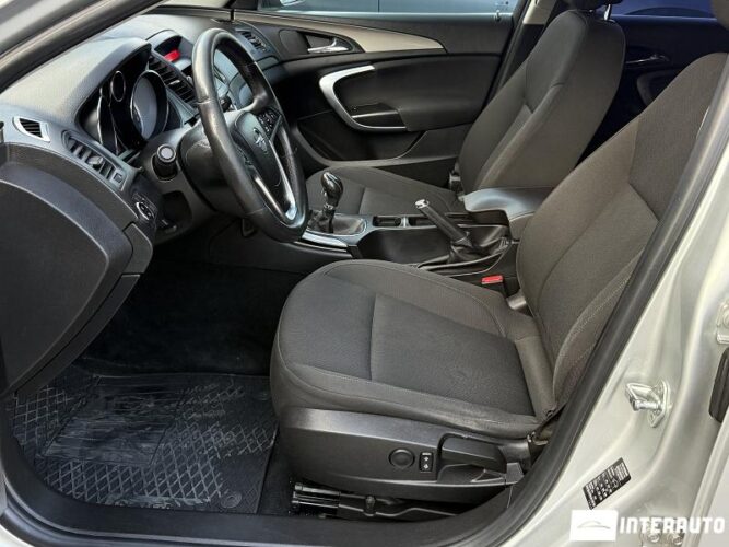 opel Insignia 2012