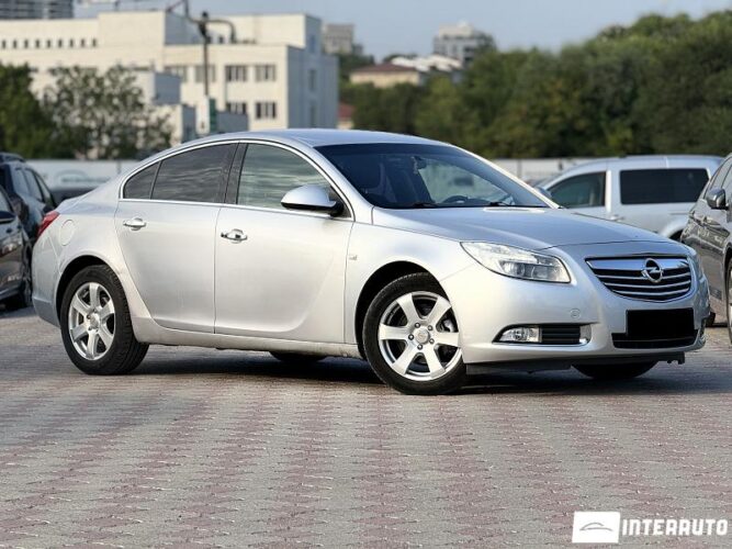 opel Insignia 2012