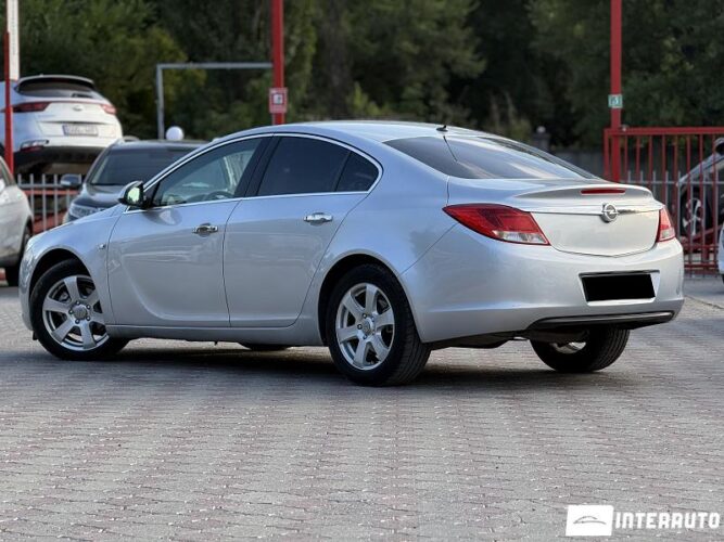 opel Insignia 2012