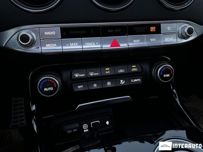 Kia Stinger 44 kia Stinger 2019
