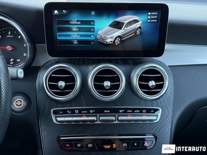 Mercedes GLC 220d 48 mercedes GLC 220d 2020