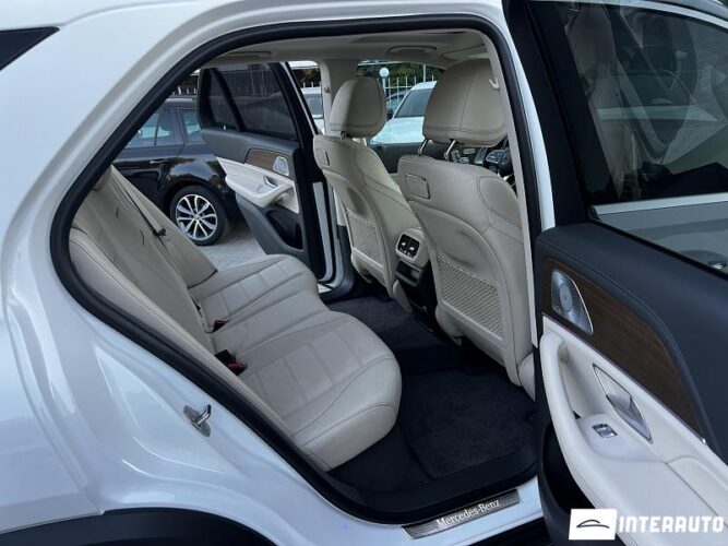 Mercedes GLE 350 42 mercedes GLE 350 2020