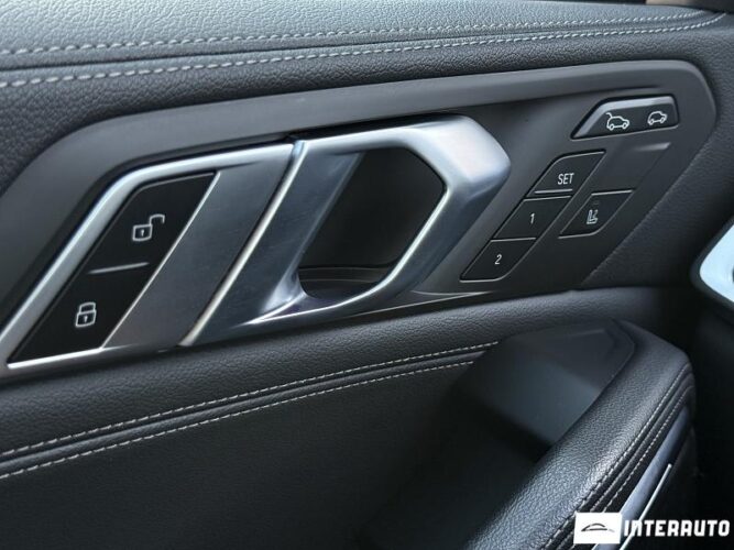 bmw X6 3.0D 2021