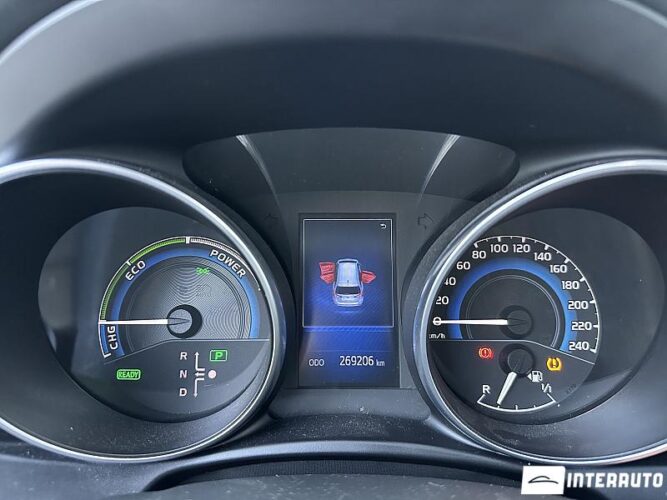 toyota Auris 2016