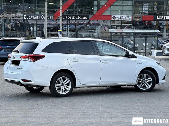 toyota Auris 2016