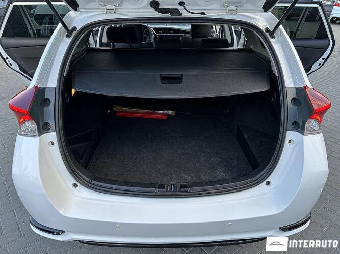 toyota Auris 2016