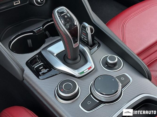 alfa romeo Giulia 2021