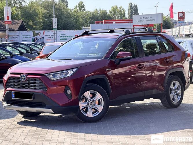 Toyota Rav-4 2018 doar la InterAuto