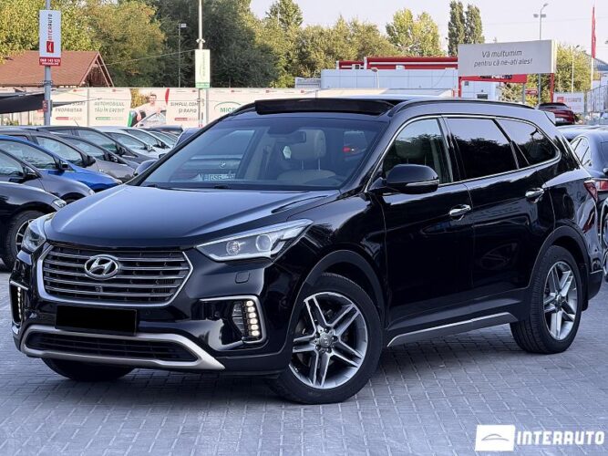 Hyundai Grand Santa Fe 2017 doar la InterAuto