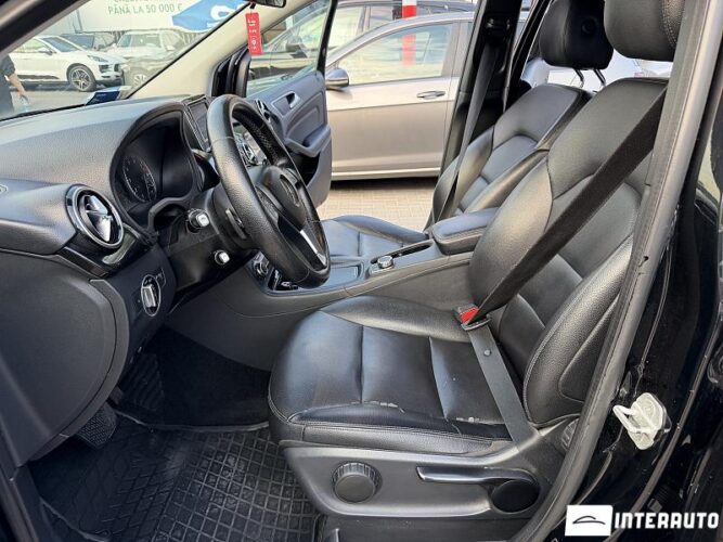 Mercedes B 200 31 mercedes B 200 2014