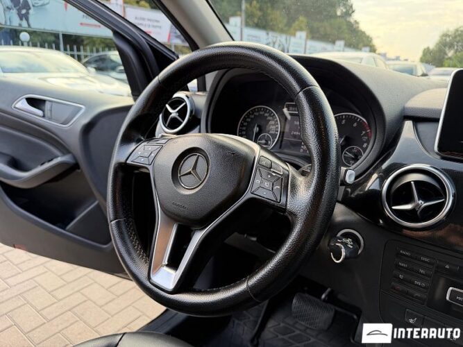 Mercedes B 200 38 mercedes B 200 2014