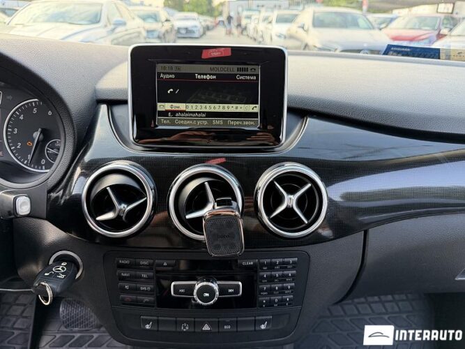 Mercedes B 200 37 mercedes B 200 2014