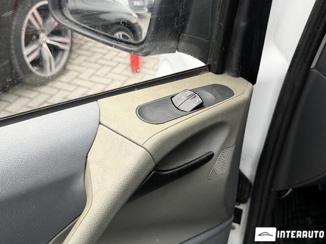Mercedes Vito 37 mercedes Vito 2012